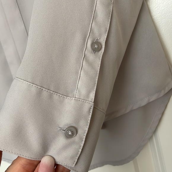 Women’s Express Small silver Gray Portofino Blouse Zipper front - Picture 4 of 6